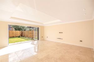 Photo 17- click for photo gallery